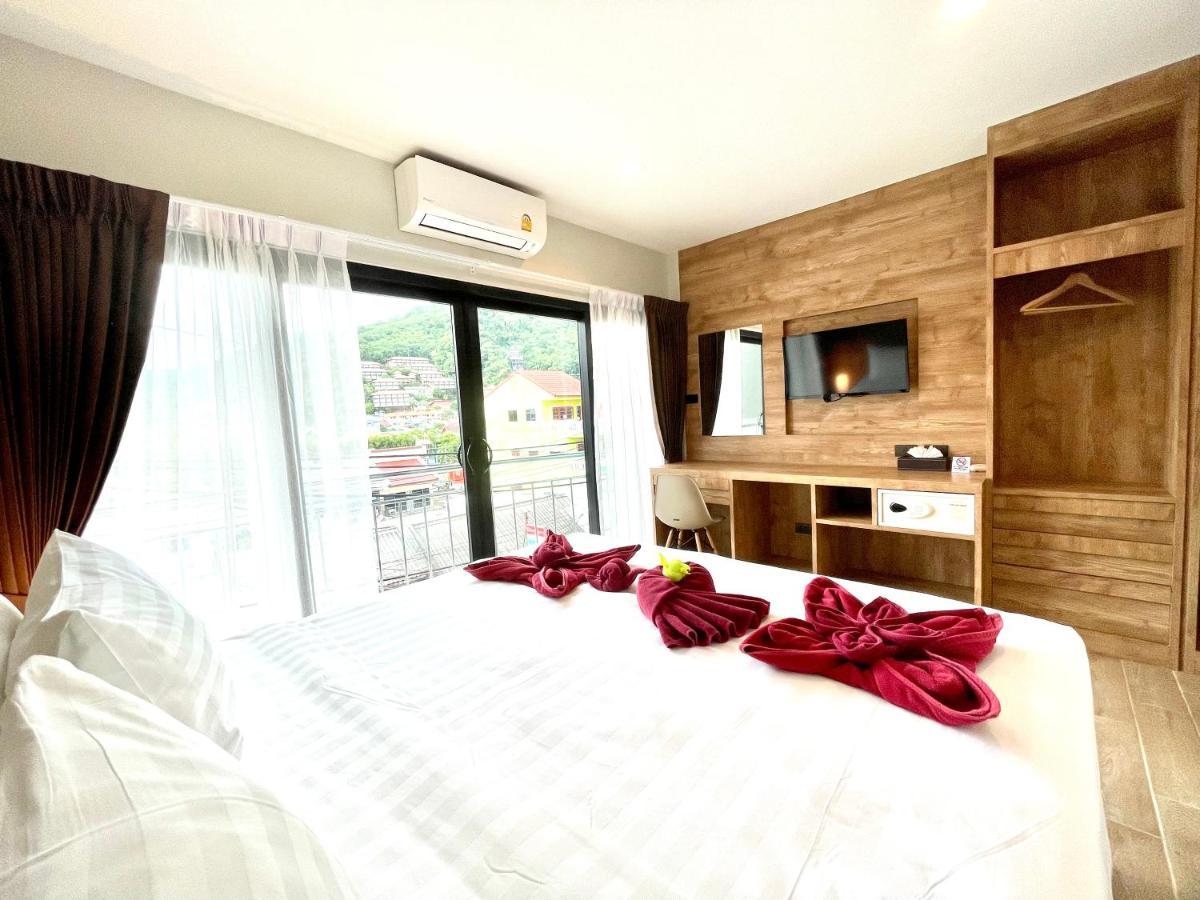 Room Actually Service Apartment Karon Bagian luar foto