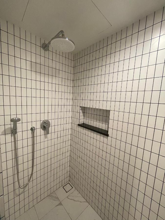 Room Actually Service Apartment Karon Bagian luar foto